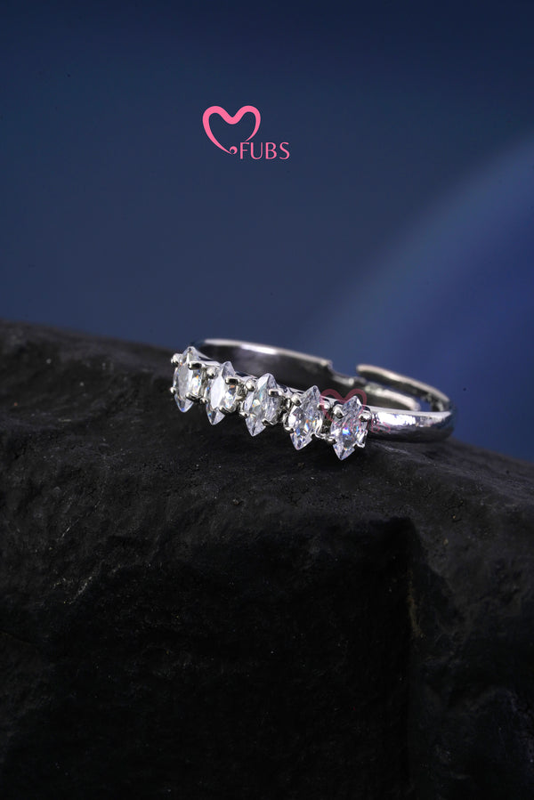 Miniature Diamond Glamour Ring