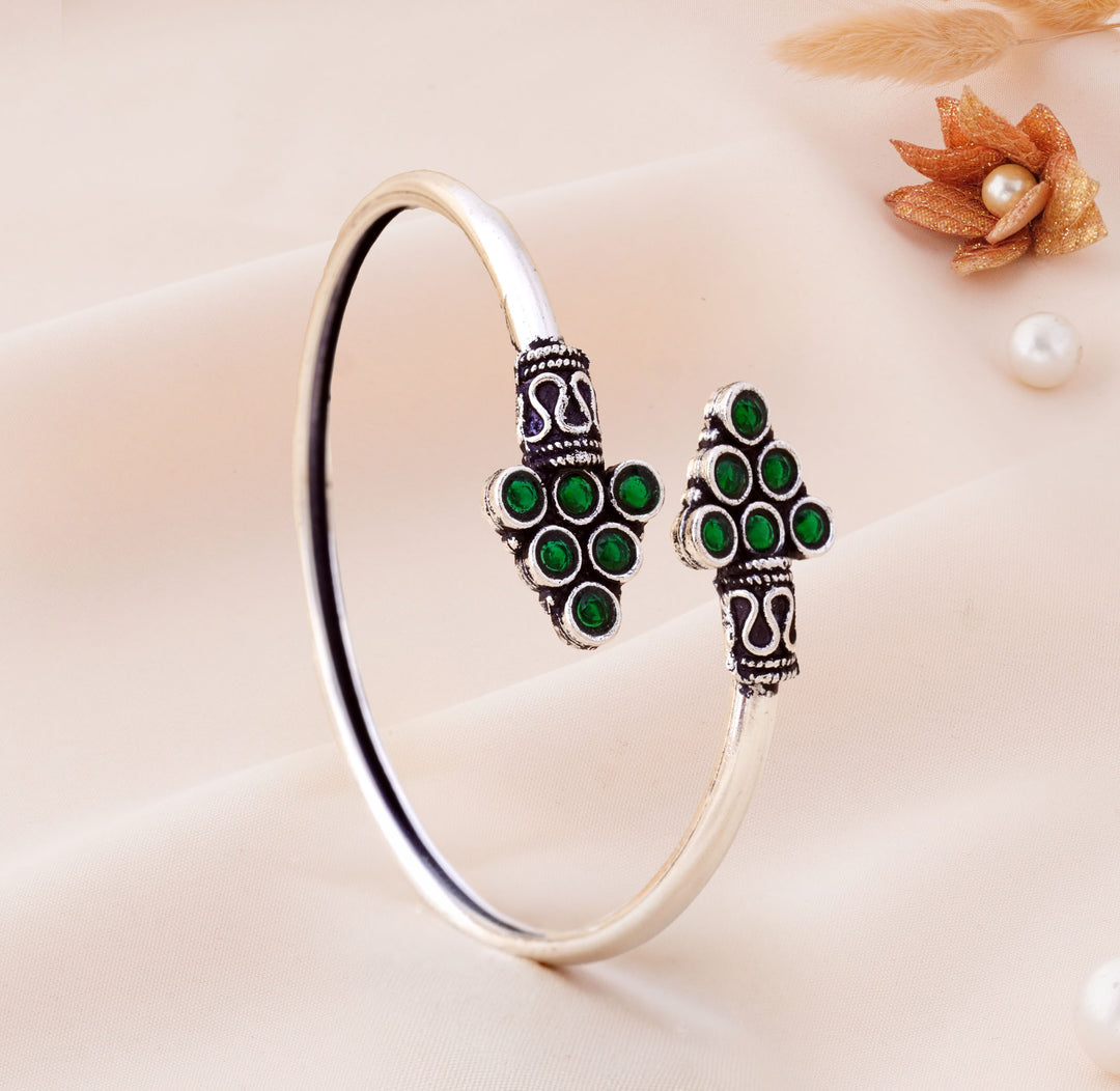 The Shahi Sandook by FUBS - 8 Jaipuri Earrings, 4 Jaipuri Kadas