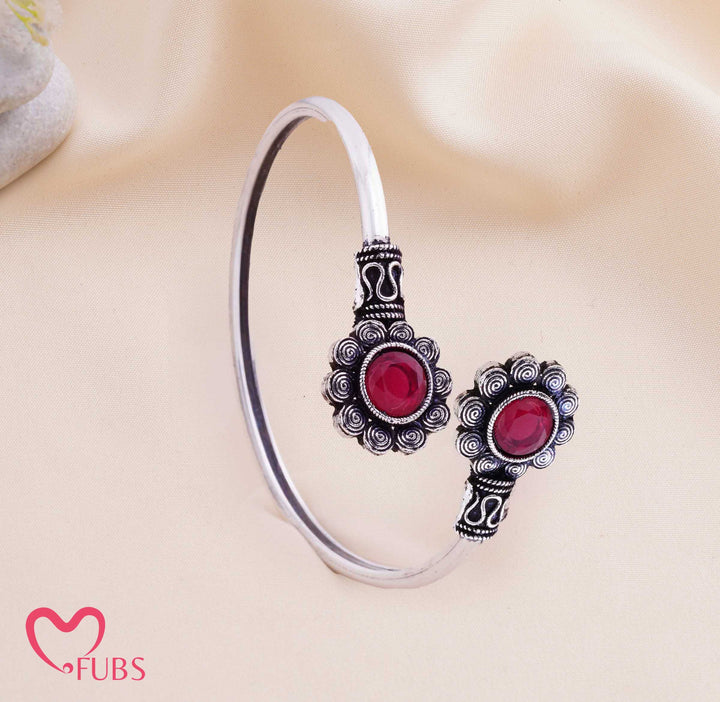 FUBS Purse of Surprises – Pink Dupatta, Jaipuri Earrings, Oxidised Kada & Bracelet