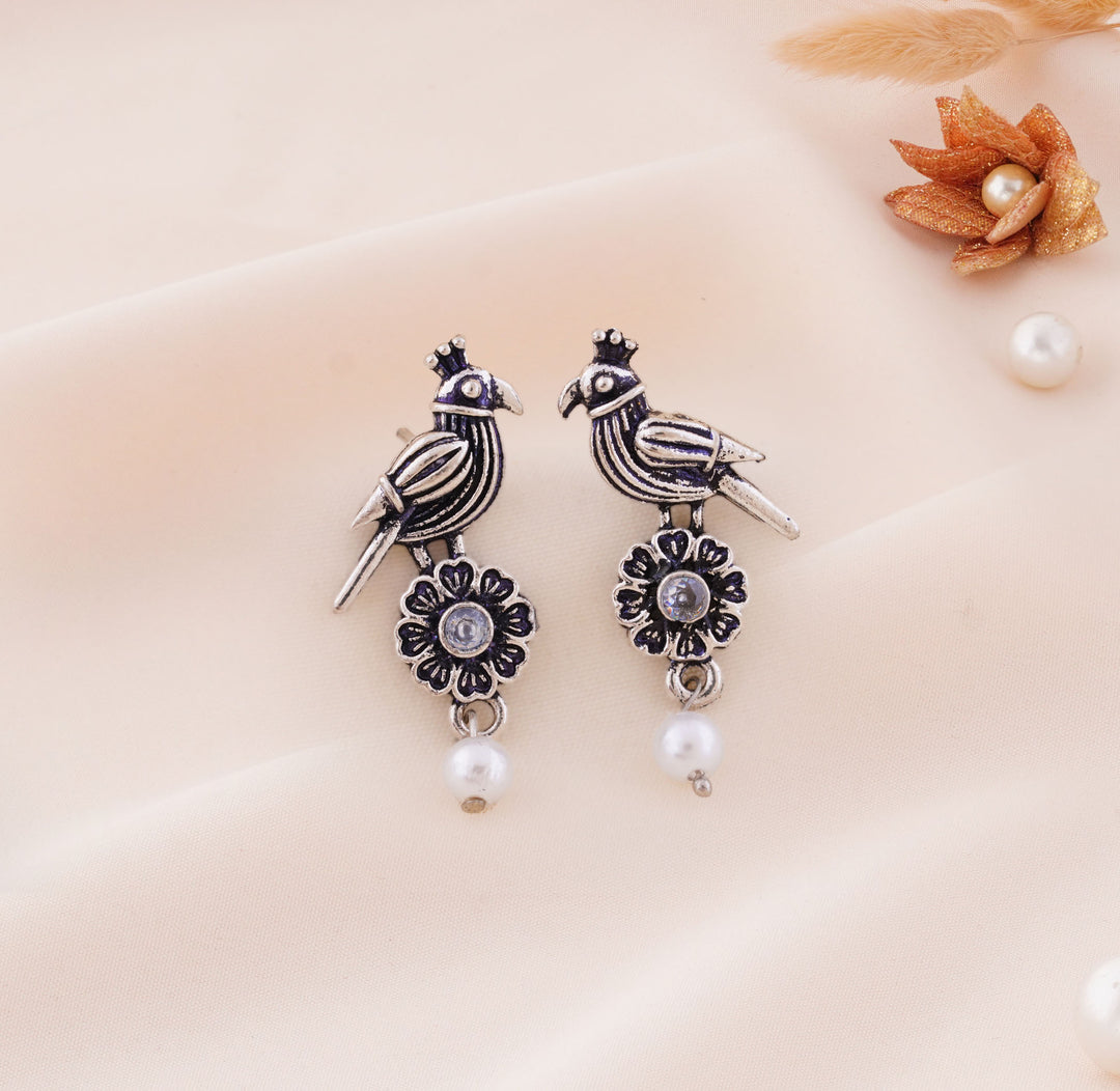 The Shahi Sandook by FUBS - 8 Jaipuri Earrings, 4 Jaipuri Kadas