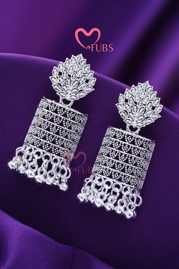 Bundled Leaf Earring