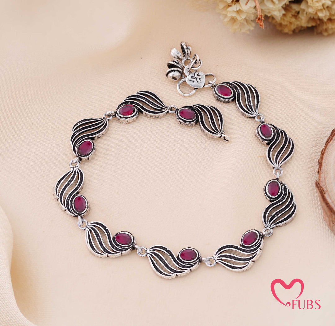 Gehno ki Peti : 9 Earrings, 5 Bracelets, 5 Rings and a Sandesh Patra in a Premium Jewelry Box