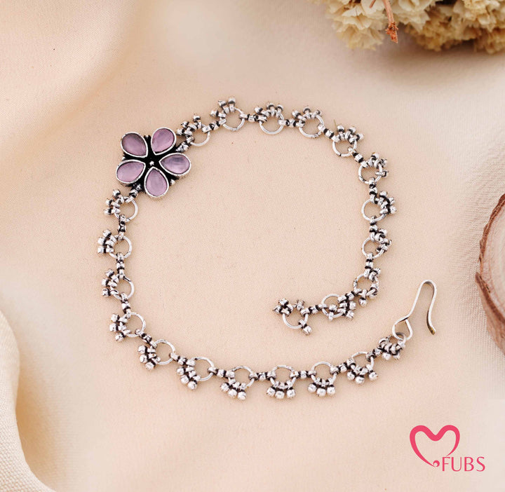 Gehno ki Peti : 9 Earrings, 5 Bracelets, 5 Rings and a Sandesh Patra in a Premium Jewelry Box