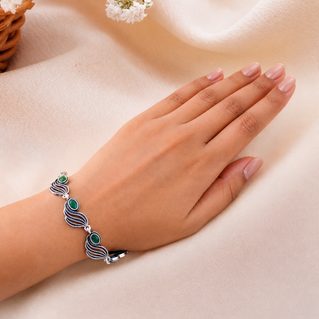 Set of 7 Bracelets in Premium Wood Finish Box