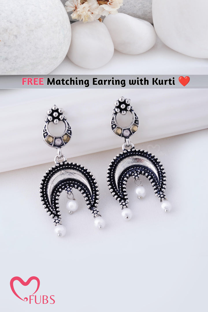 Geometric Bell Sleeves Kurti with Jaipuri Oxidized Earrings