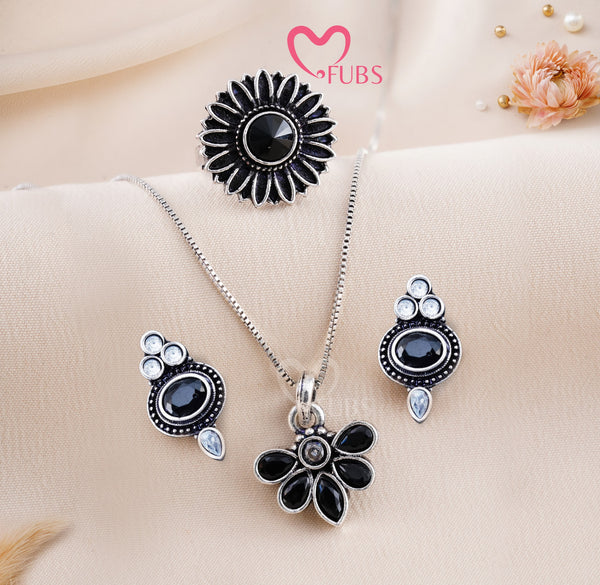 Black Beauty Jewelry Set - Necklace, Earrings, Ring