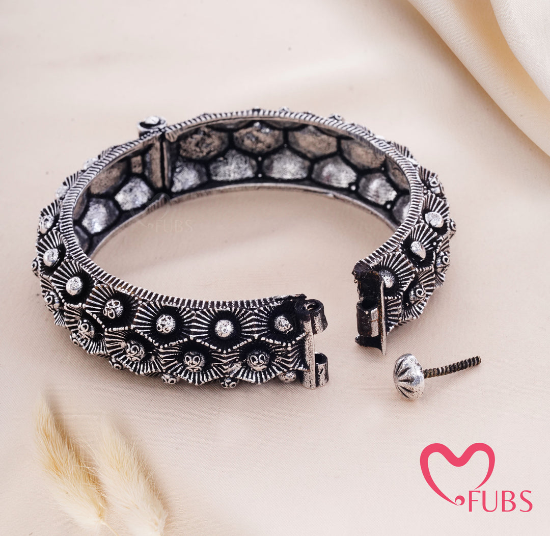 Ethnic Carved Bangle with Antique Finish