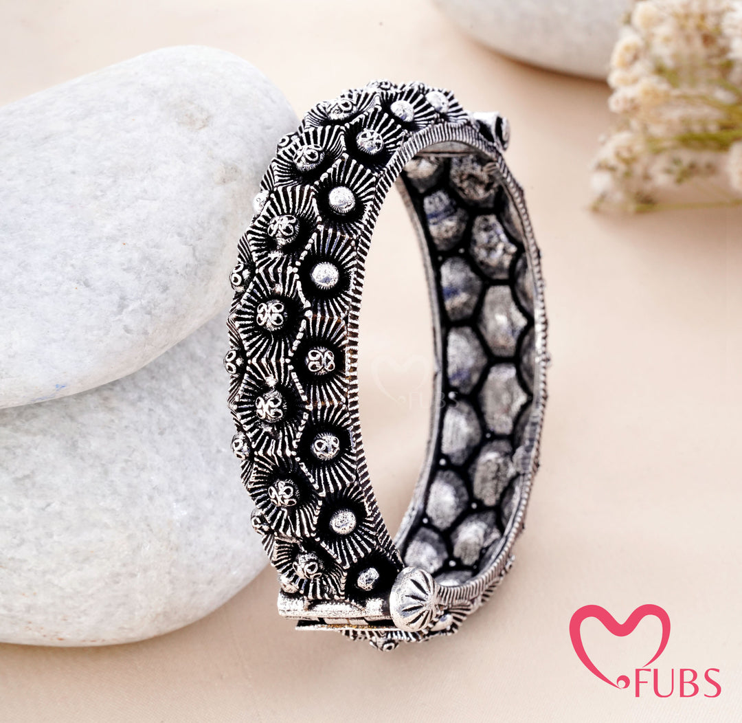 Ethnic Carved Bangle with Antique Finish