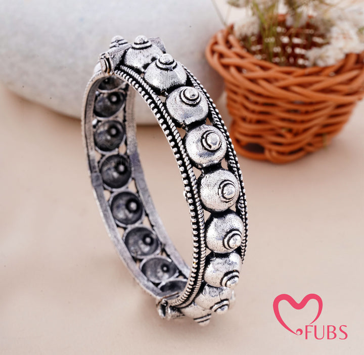 Oxidised Dome Pattern Statement Bangle