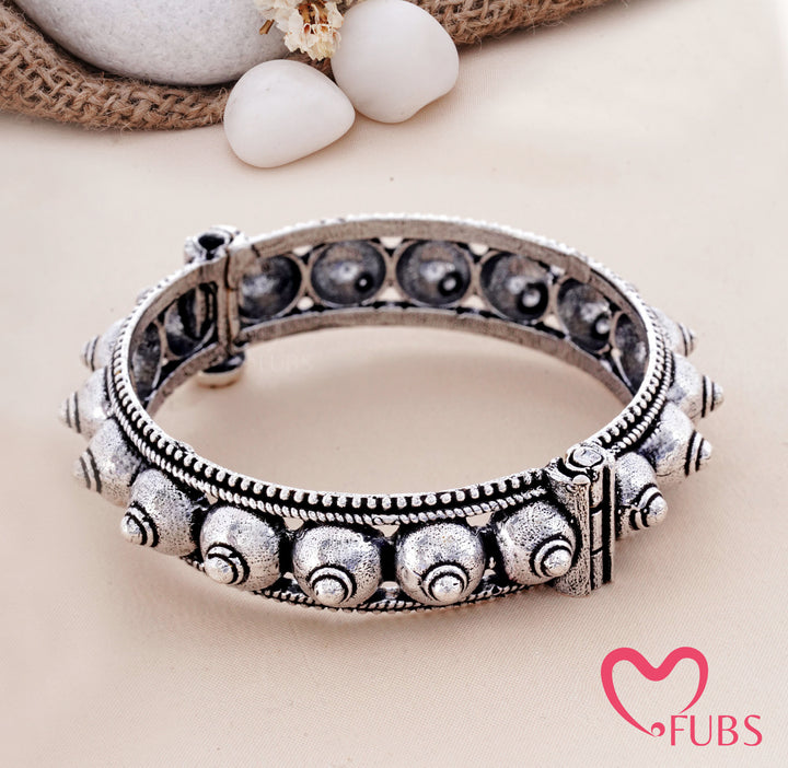 Oxidised Dome Pattern Statement Bangle