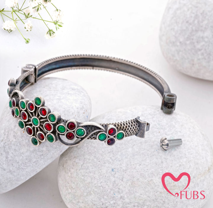 Handcrafted Oxidised Floral Stone Bangle