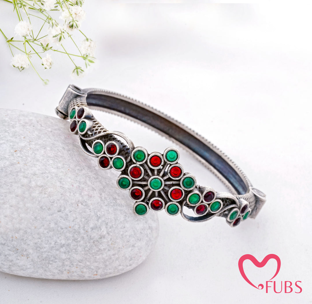 Handcrafted Oxidised Floral Stone Bangle