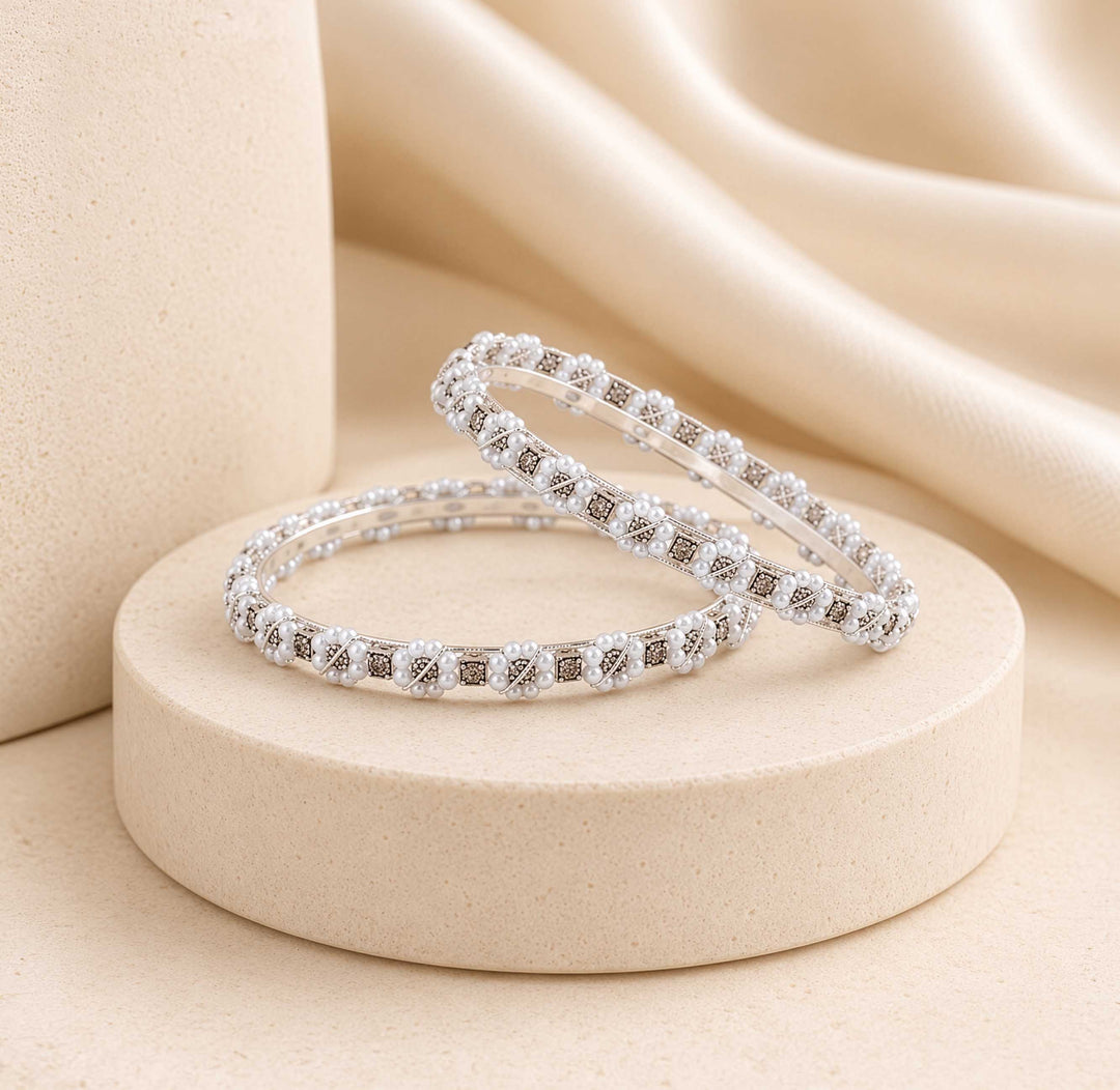 Traditional Aesthetic Beaded Bangle Set of 4 (Oxidised)