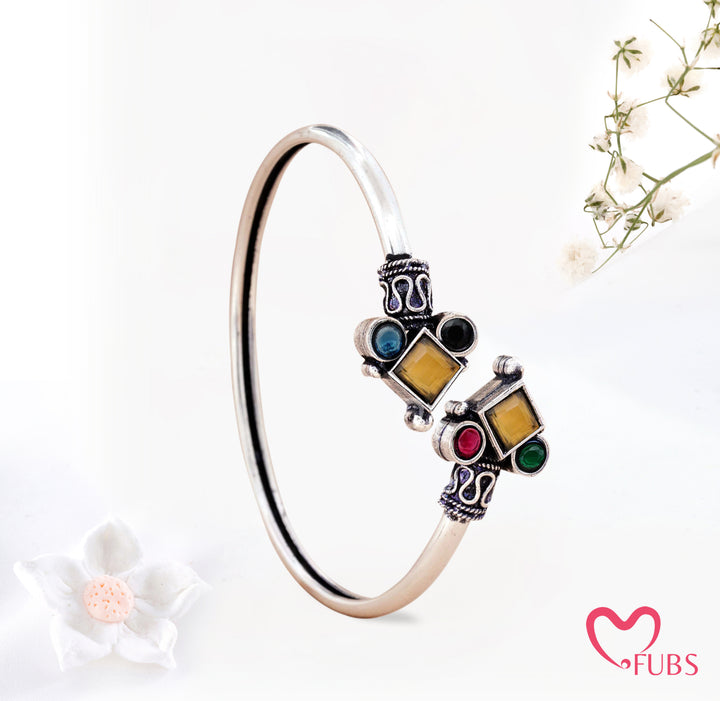 Royal Bracelet Set in Premium Red Gift Box