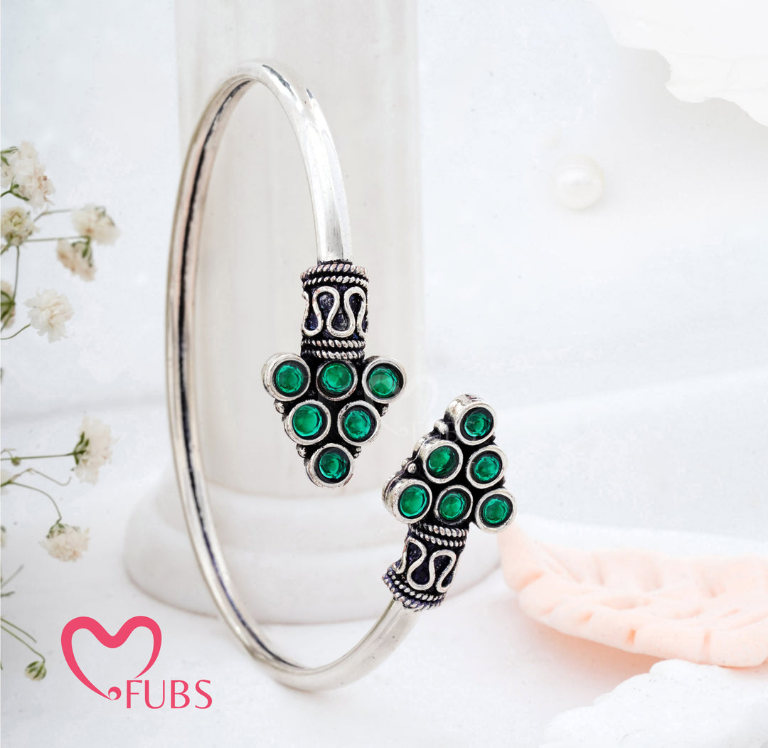 Royal Bracelet Set in Premium Red Gift Box