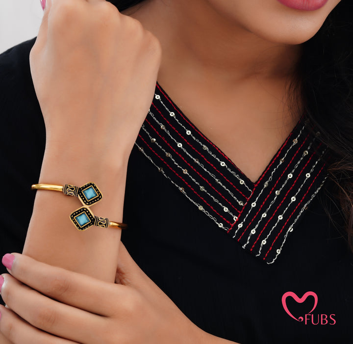 Royal Bracelet Set in Premium Red Gift Box