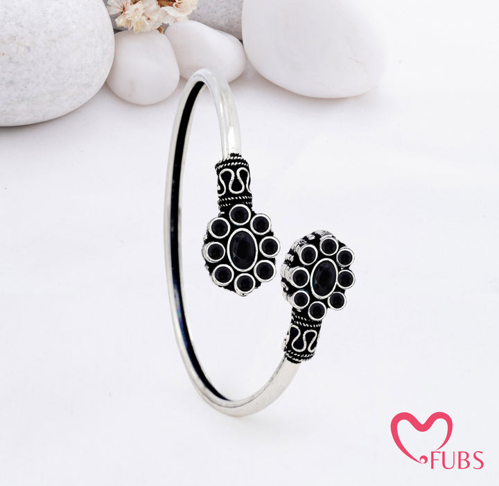 Oxidised Floral Cluster Bracelet with Ethnic Elegance