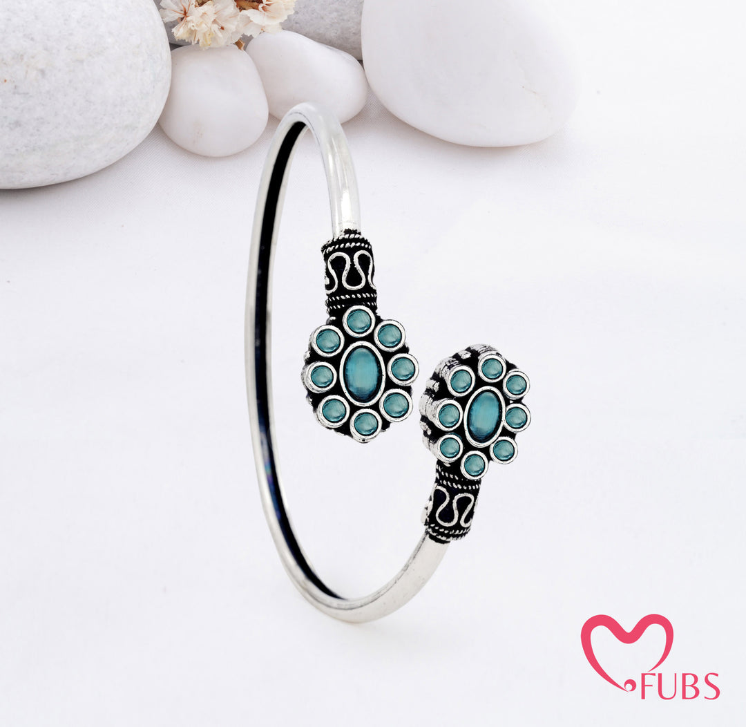 Oxidised Floral Cluster Bracelet with Ethnic Elegance