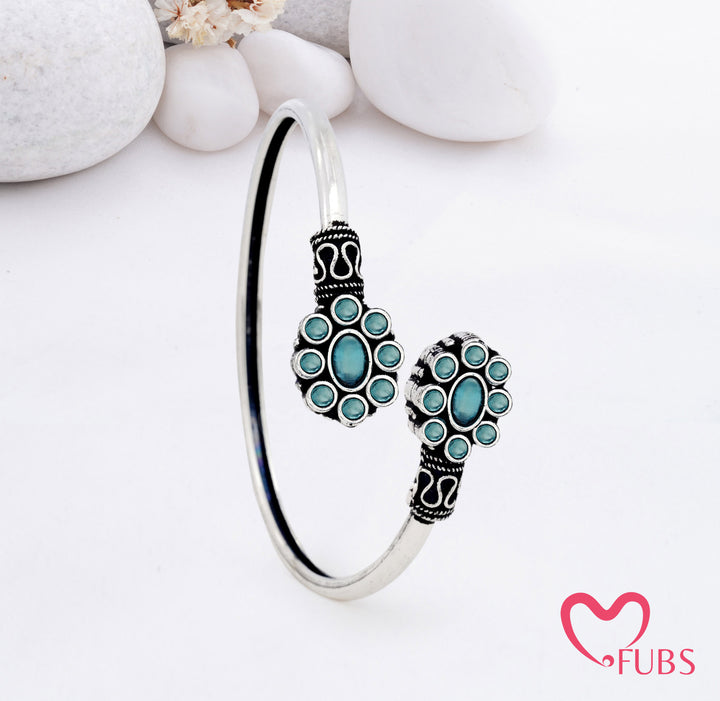 Oxidised Floral Cluster Bracelet with Ethnic Elegance