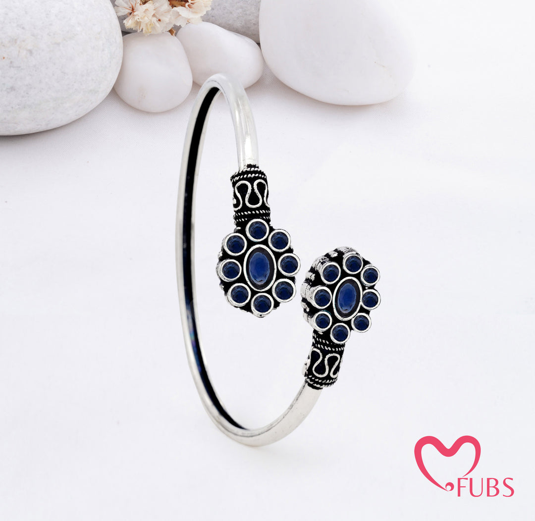 Oxidised Floral Cluster Bracelet with Ethnic Elegance