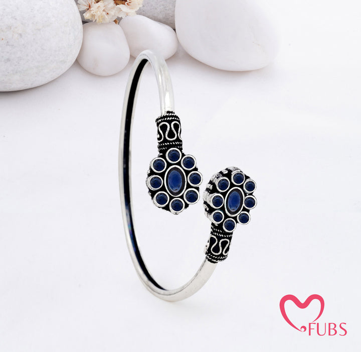 Oxidised Floral Cluster Bracelet with Ethnic Elegance