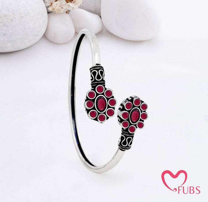 Oxidised Floral Cluster Bracelet with Ethnic Elegance