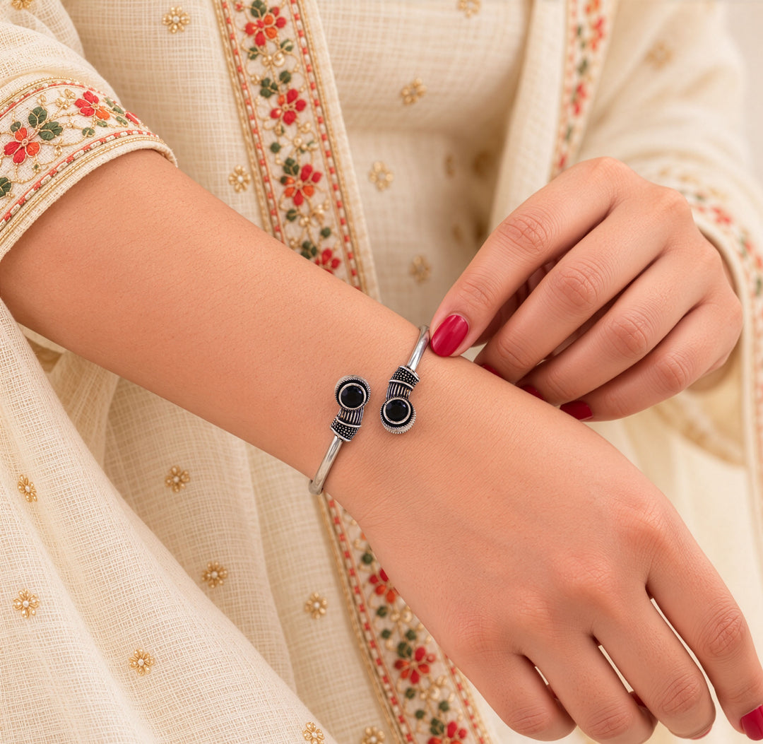 Antique Oxidised Round Stone Open Bracelet