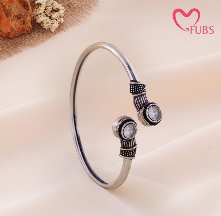 Antique Oxidised Round Stone Open Bracelet