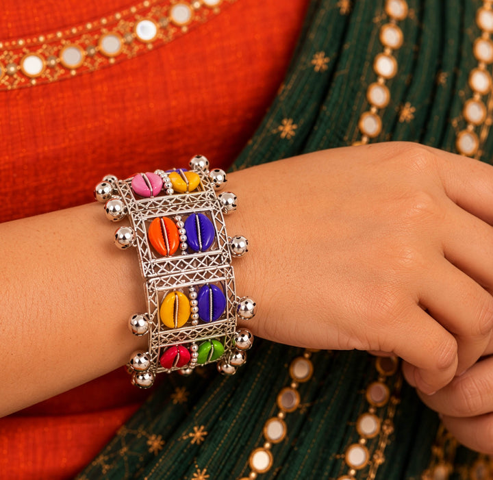 Multicolor Shell Lattice Cage Bell Cuff