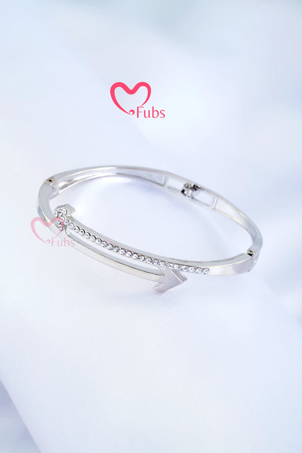 Silver Shimmer Diamond Wristlet