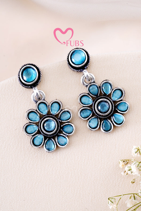 Light Blue Kundan Flowered Elegance Earrings