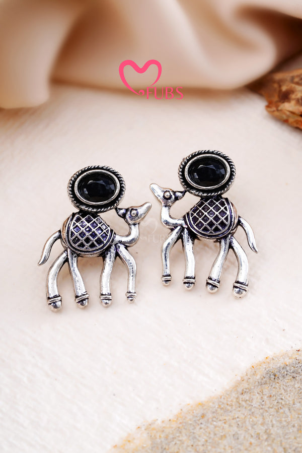 Oxidized Camel Design Small Studs