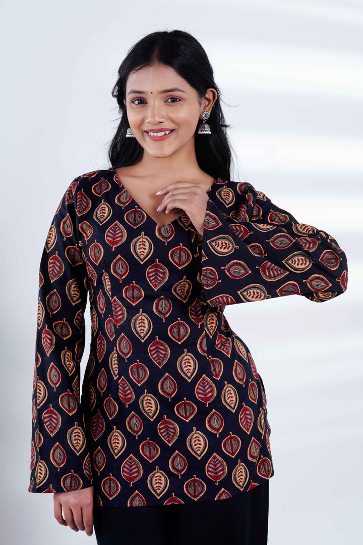 Drop Leaf Bell Sleeves Kurti with Vintage Dome Jhumkas