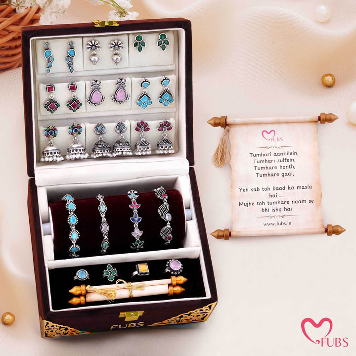 Gehno Ki Peti - Royal Velvet Jewelry Box of 9 Earrings, 4 Bracelets, 4 Rings and a Sandesh Patra