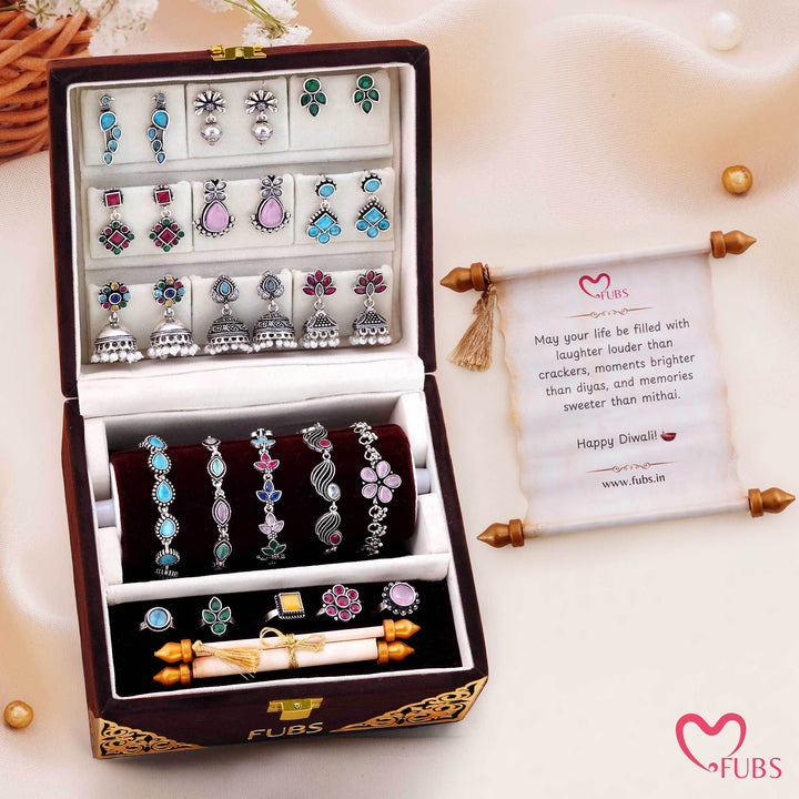Gehno Ki Peti - Royal Velvet Jewelry Box of 9 Earrings, 5 bracelets, 5 Rings and a Sandesh Patra