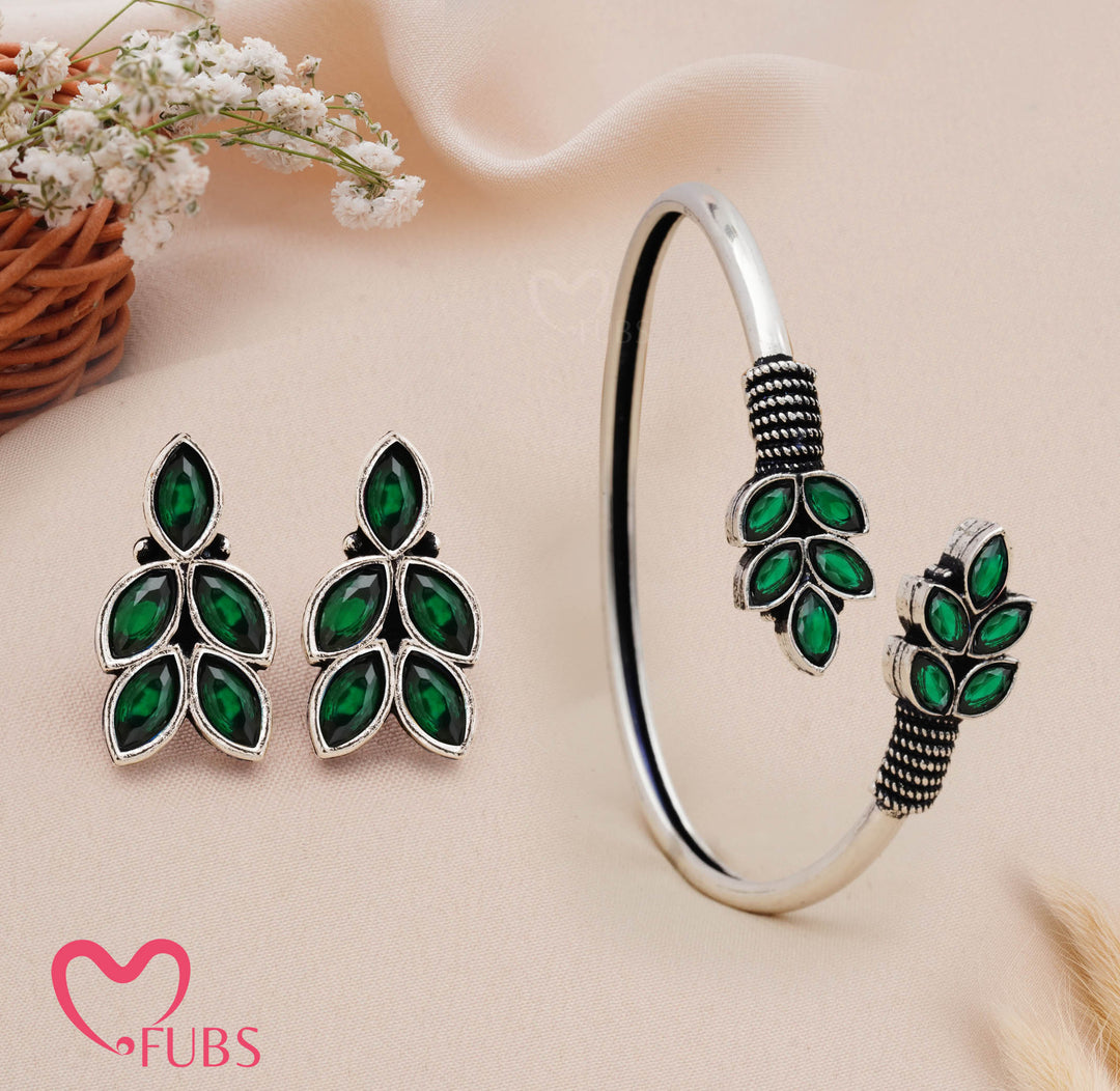 Traditional Leaf Design Bracelet with Matching Earrings