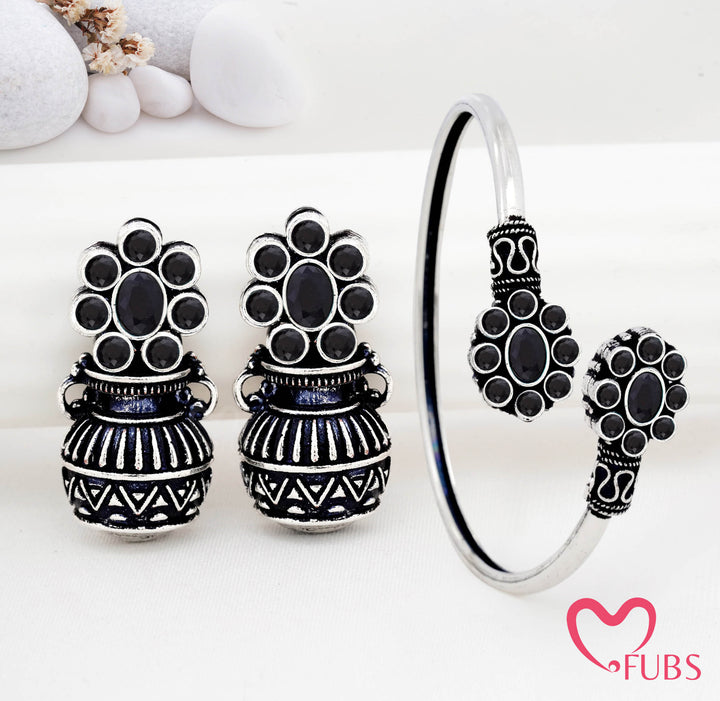 Antique Floral Stone Bracelet & Earrings Combo