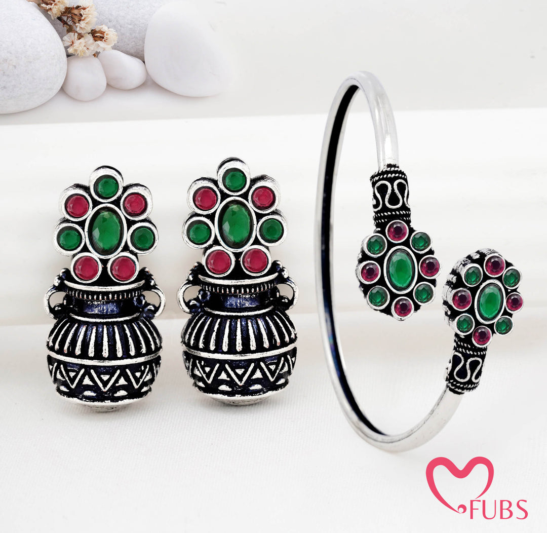 Antique Floral Stone Bracelet & Earrings Combo