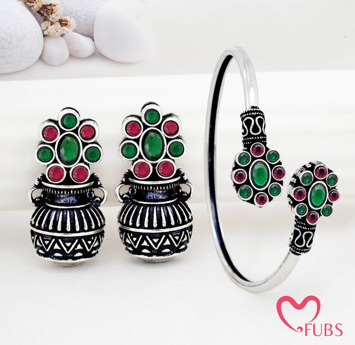 Antique Floral Stone Bracelet & Earrings Combo