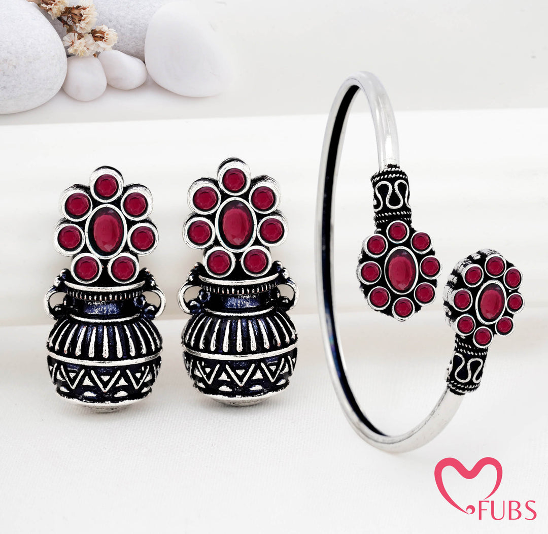 Antique Floral Stone Bracelet & Earrings Combo