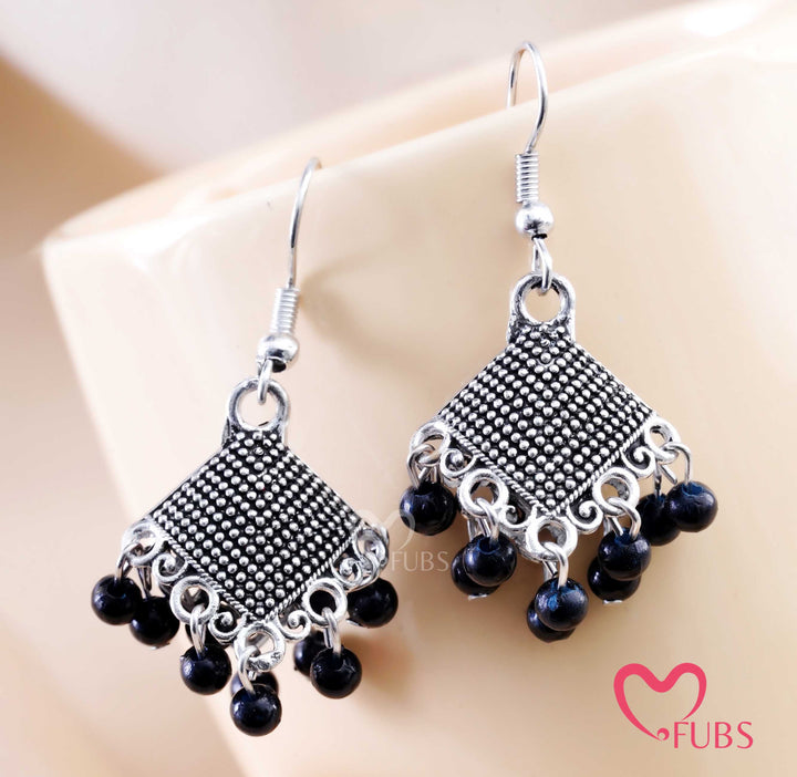 The Neel-Tara Geometric Danglers