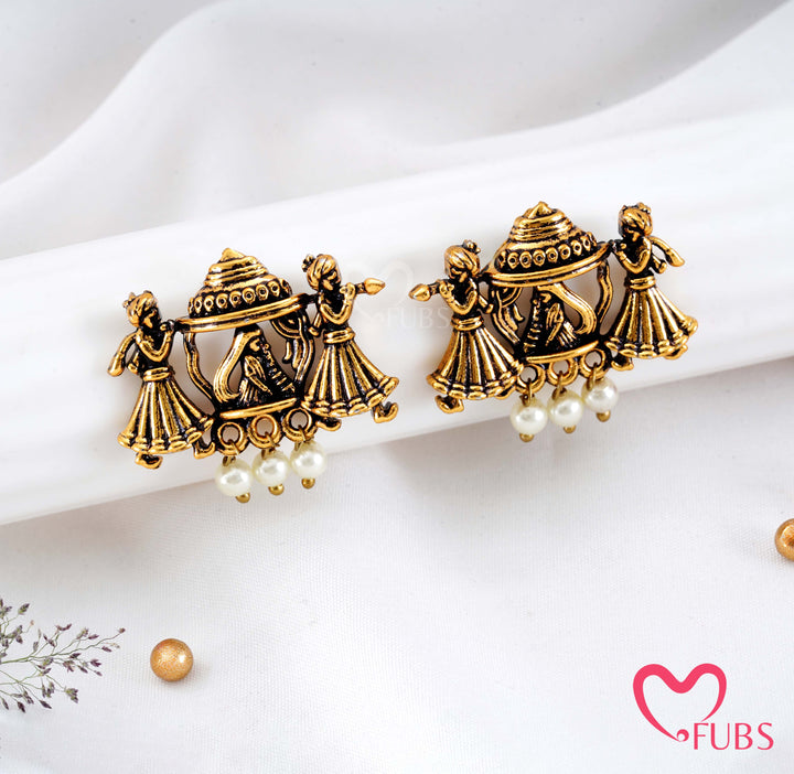 Antique Gold Palki Studs with Alabaster Pearls