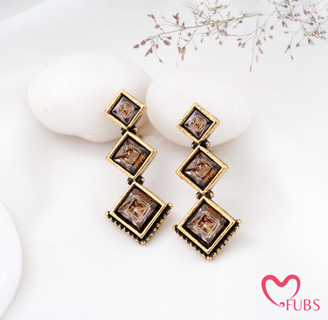 Royal Square Earrings (Golden)