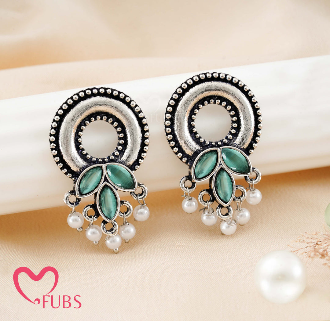 Aesthetic Oxidized Leaf Drop Earrings with Pearls