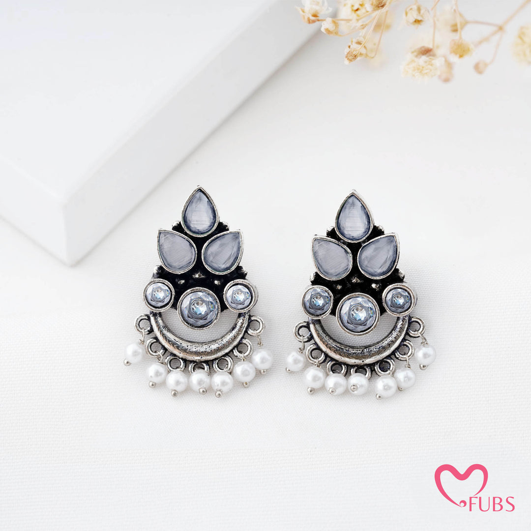 Chandbali Earrings with a Delicate Pearl Edge Detail