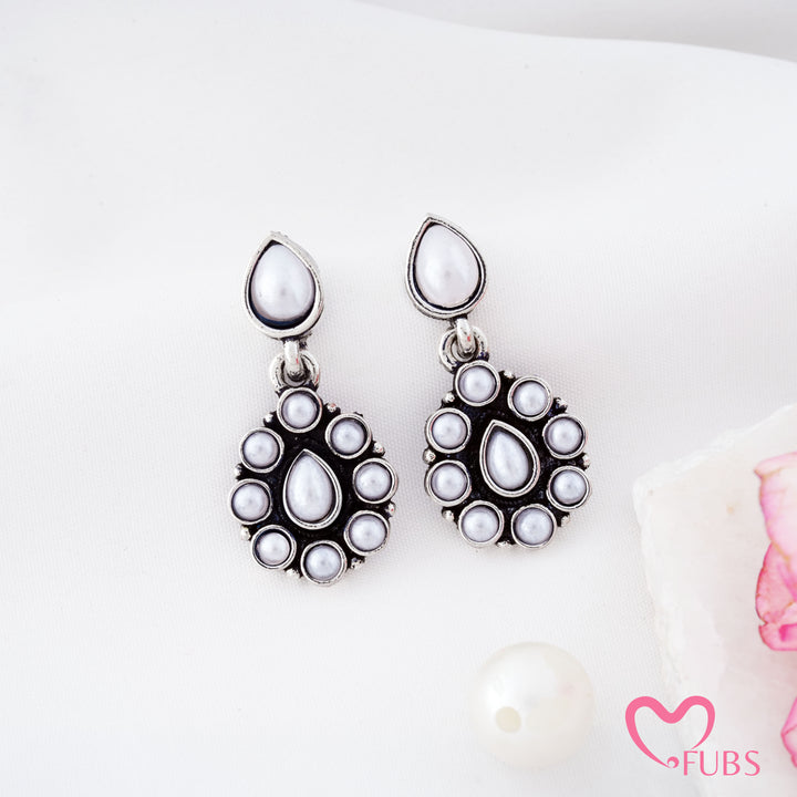 Pear Top Cluster Pendant Earrings with Fine Rim Detail