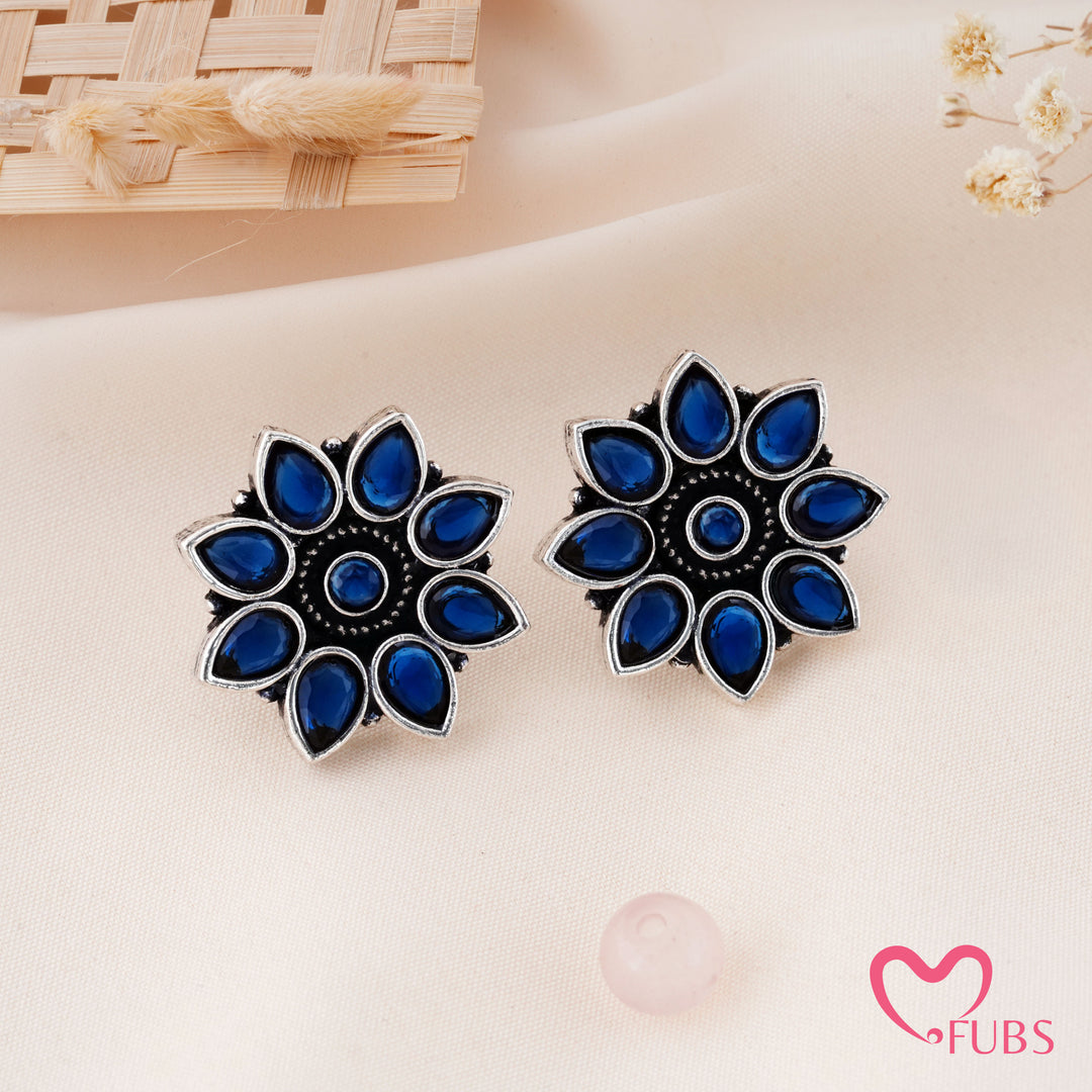 Radiant Sunburst Stud Earrings with Teardrop Accents
