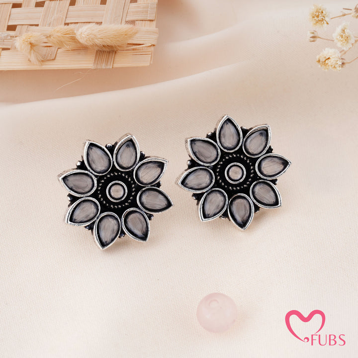 Radiant Sunburst Stud Earrings with Teardrop Accents