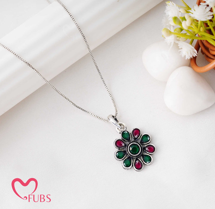 Moti Pendant Necklace