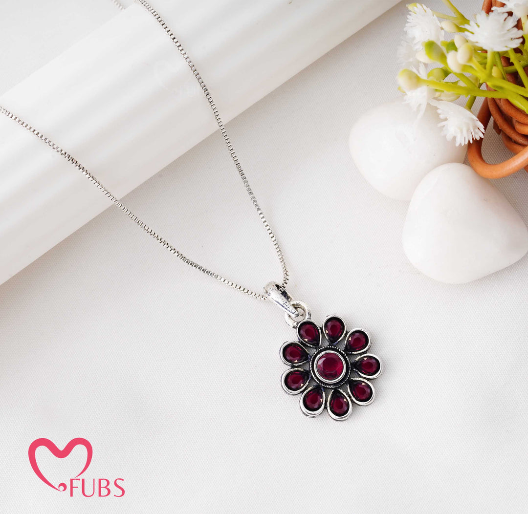 Moti Pendant Necklace